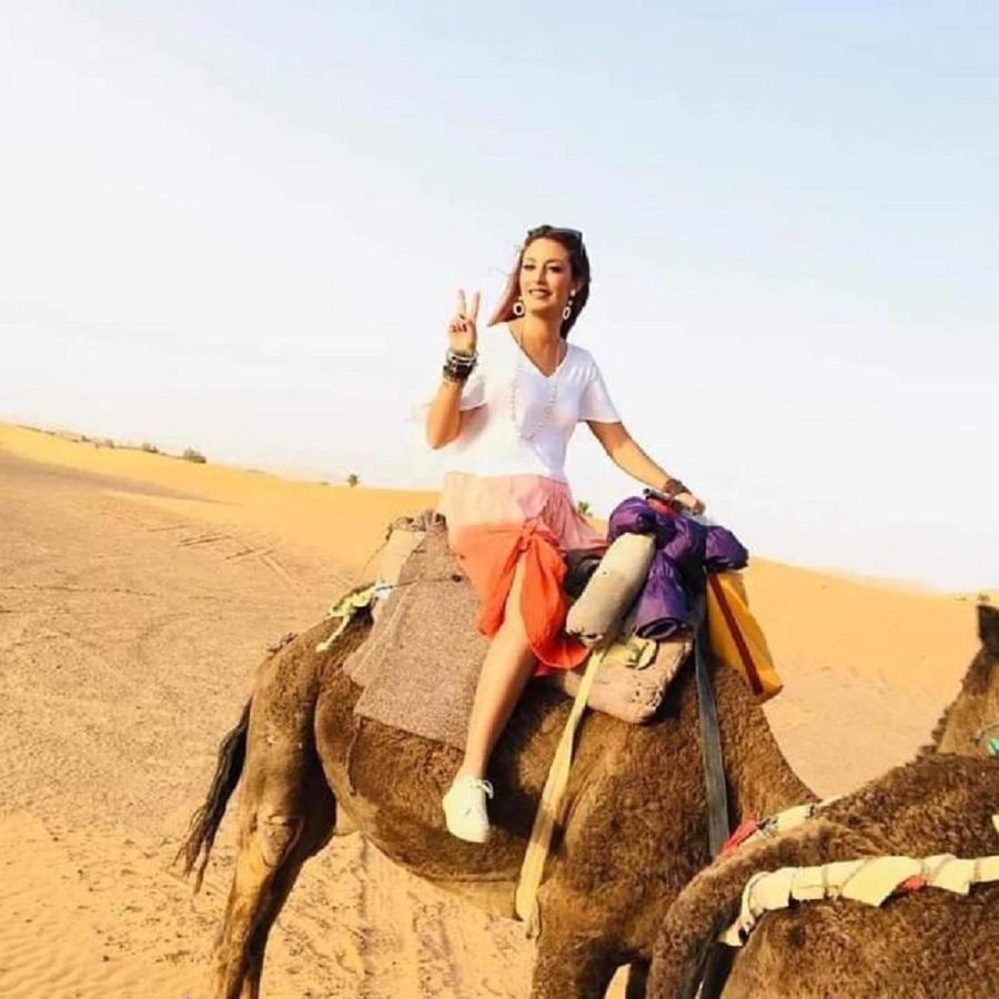 L'Homme Du Desert A Merzuga Kültér fotó